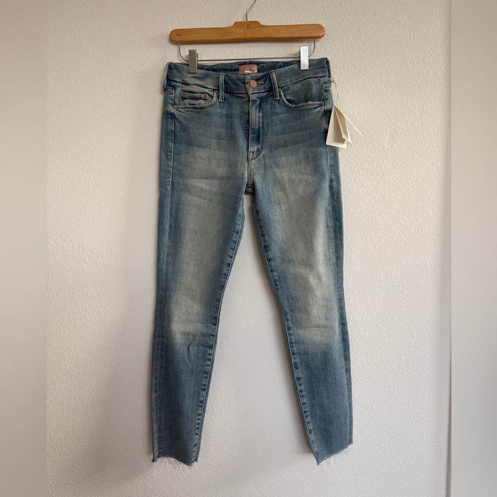 MOTHER The Looker Ankle Fray Skinny Jeans